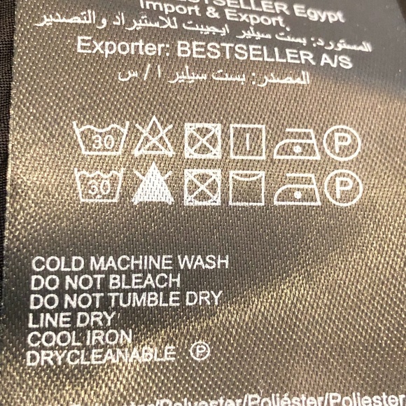 NWOT Black and Gold Faux Wrap Dress Size: Medium Vero Mode Brand - Picture 11 of 12